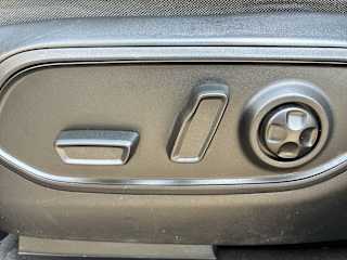2022 Jeep Grand Cherokee L Laredo - Photo 23