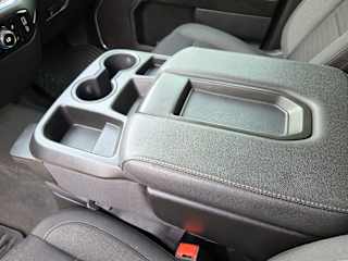 2024 Chevrolet Silverado 1500 LT - Photo 3