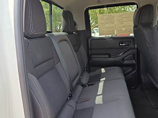 2025 Nissan Frontier SV - Photo 4
