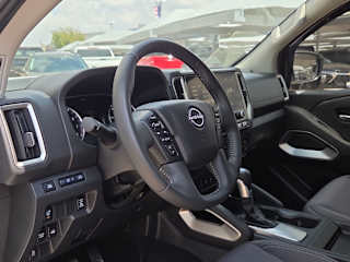 2025 Nissan Frontier SV - Photo 8