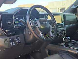 2023 Chevrolet Silverado 1500 ZR2 - Photo 8