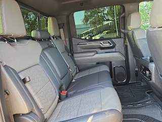 2023 Chevrolet Silverado 1500 ZR2 - Photo 4