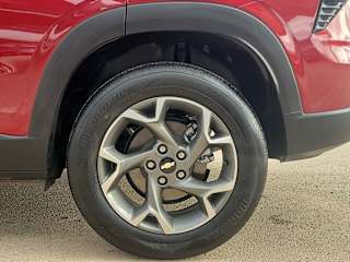 2025 Chevrolet Trax LT - Photo 14