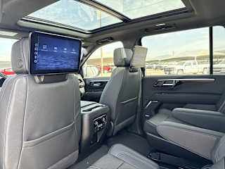 2026 Chevrolet Suburban High Country - Photo 19