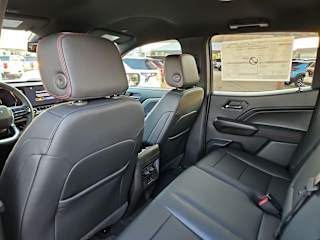 2026 Chevrolet Colorado Z71 - Photo 18