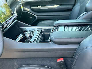2024 Jeep Wagoneer L Series I - Photo 19