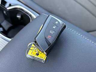 2024 Lexus RX Hybrid 500h - Photo 22
