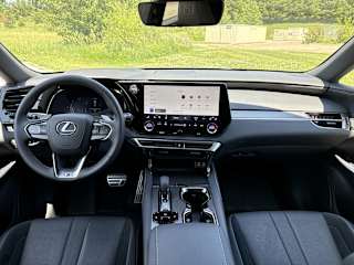 2024 Lexus RX Hybrid 500h - Photo 8