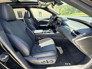 2024 Lexus RX Hybrid 500h - Photo 35