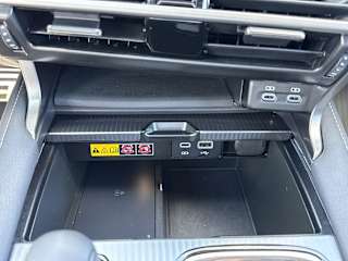 2024 Lexus RX Hybrid 500h - Photo 41