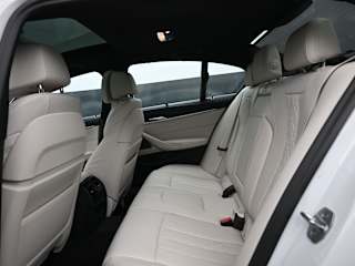 2023 BMW 5 Series 530e - Photo 16