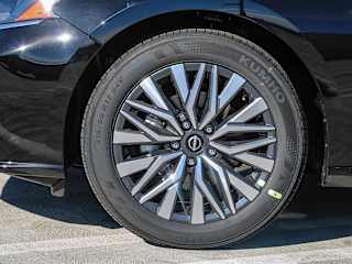 2025 Nissan Altima SV - Photo 25
