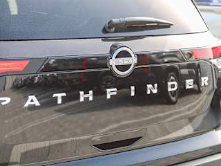 2025 Nissan Pathfinder SV - Photo 27