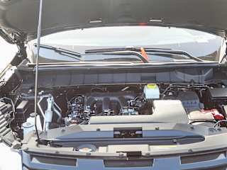 2025 Nissan Pathfinder SV - Photo 14