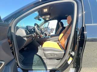 2027 Chevrolet Traverse Z71 - Photo 23