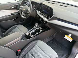 2026 Chevrolet Trax LT - Photo 18