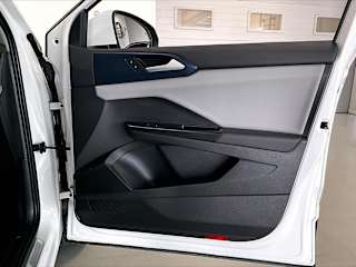 Used 2022 Volkswagen Taos SE with VIN 3VVLX7B29NM019619 for sale in Casper, WY