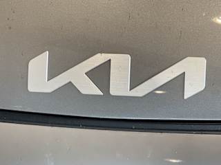 2024 Kia Sportage LX - Photo 13