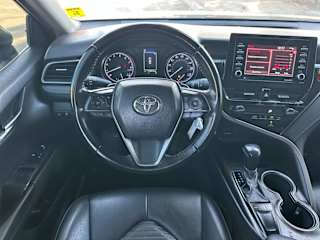 2022 Toyota Camry SE - Photo 18