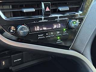 2022 Toyota Camry SE - Photo 31
