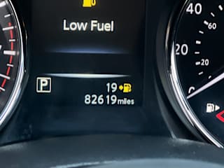 2017 Nissan Rogue SV - Photo 34