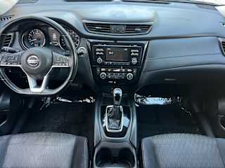 2017 Nissan Rogue SV - Photo 8