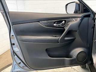 Used 2018 Nissan Rogue S with VIN KNMAT2MV0JP589508 for sale in Casper, WY