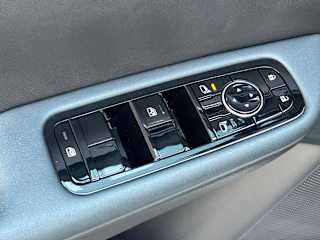 2026 Nissan LEAF SV+ - Photo 28