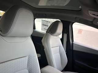 2026 Nissan LEAF Platinum+ - Photo 17