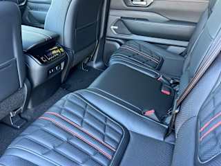 2026 Nissan Armada PRO-4X - Photo 18