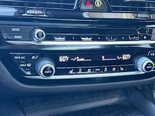 2023 BMW 5 Series 530e - Photo 35