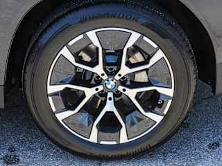 2025 BMW X3 30 - Photo 27