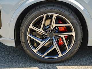 2027 Audi SQ6 e-tron Prestige - Photo 13