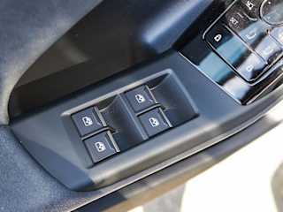 2027 Audi SQ6 e-tron Prestige - Photo 31