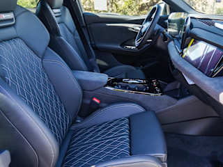 2027 Audi SQ6 e-tron Prestige - Photo 15