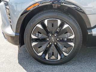 Used 2024 Chevrolet Blazer EV RS with VIN 3GNKDCRJ3RS223365 for sale in Waukesha, WI