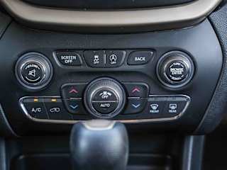 Used 2015 Jeep Cherokee Latitude with VIN 1C4PJMCS7FW510982 for sale in Casper, WY