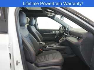 2025 Ford Explorer ST-Line - Photo 17