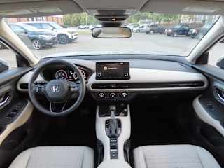 2025 Honda HR-V LX - Photo 15