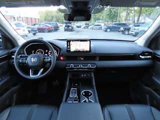 2024 Honda Pilot Touring - Photo 8