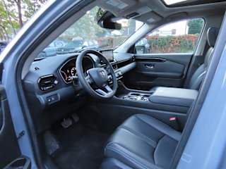 2024 Honda Pilot Touring - Photo 17