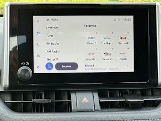 2024 Toyota RAV4 XLE - Photo 21