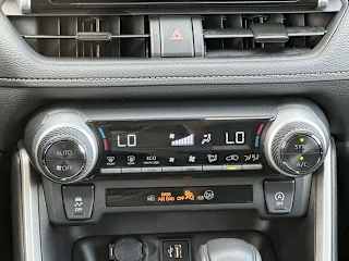 2024 Toyota RAV4 XLE - Photo 30