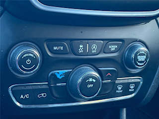 Used 2019 Jeep Cherokee Latitude Plus with VIN 1C4PJMLB3KD414840 for sale in Casper, WY
