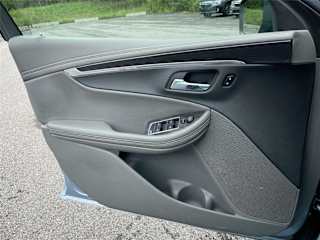 2014 Chevrolet Impala 2LT - Photo 2