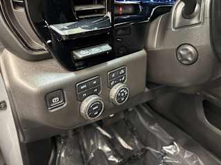 2025 Chevrolet Silverado 1500 ZR2 - Photo 20