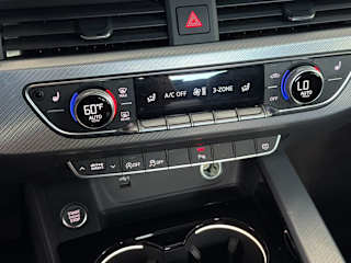 WAUDACF50SA004658