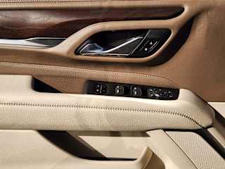 2021 GMC Yukon, photo 2