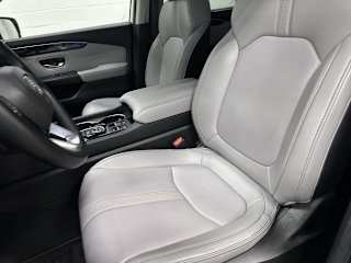 2025 Honda Pilot EX-L - Photo 13
