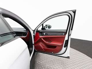 2023 Porsche Panamera Platinum Edition - Photo 58